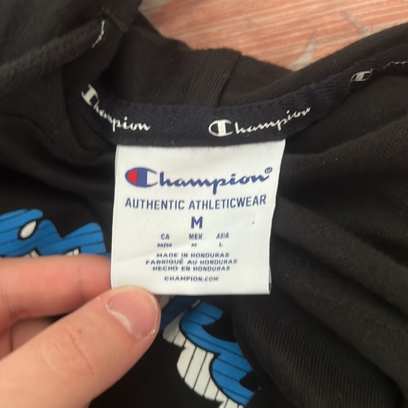 Mens Black champions hoodie Medium *Like new* - Picture 5 of 5